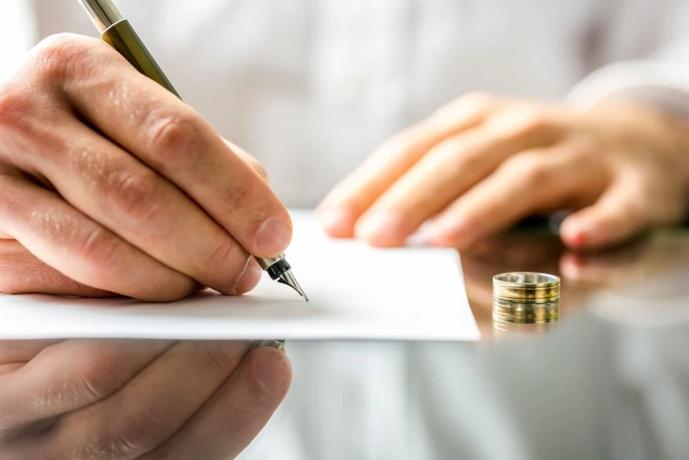 Can You Divorce Without the Other Person Signing in Washington?